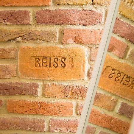 Біля Медичного Університету На Вулиці Кониського 5 Бічна Личаківської Lviv Exterior photo